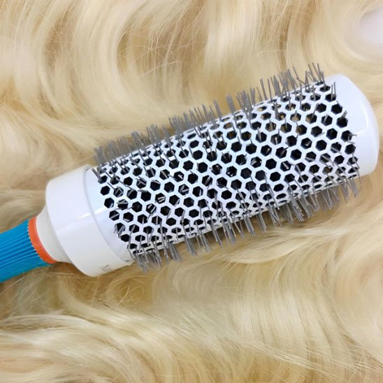 Brosse cheveux bouclés